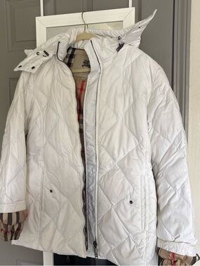Women’s White Burberry quilted puffer coat with removable hood